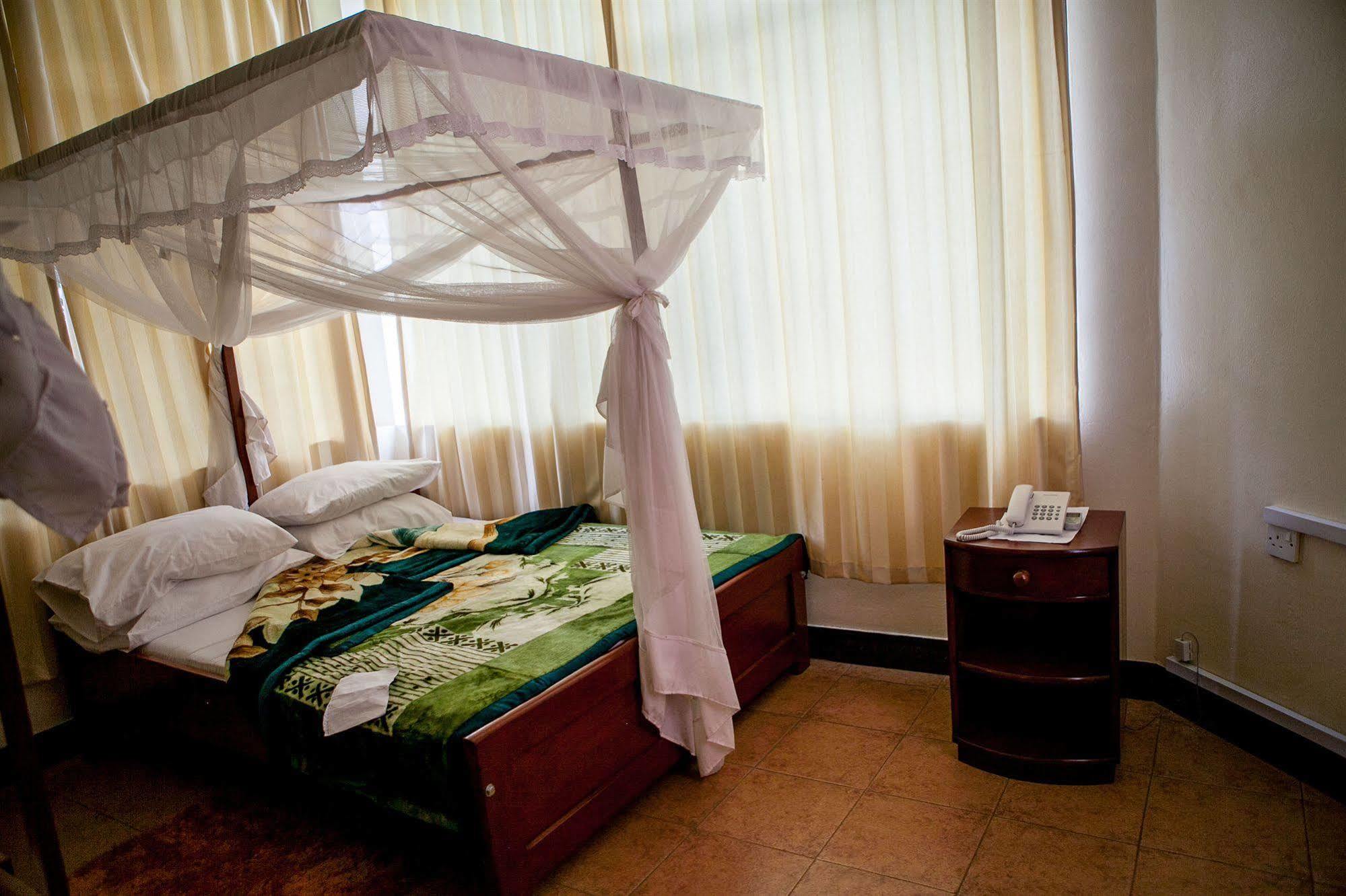 Stella Maris Lodge Moshi Esterno foto